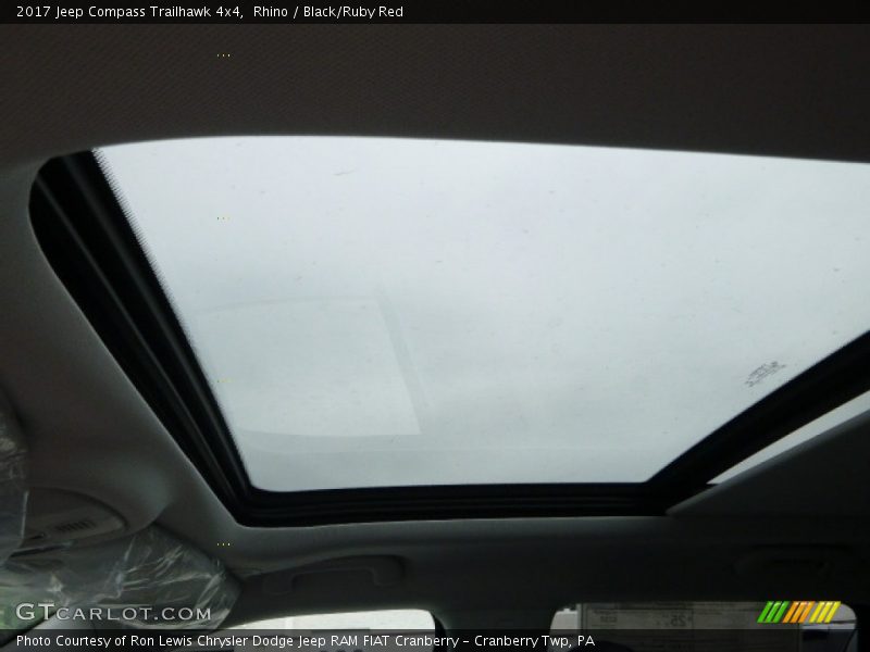 Rhino / Black/Ruby Red 2017 Jeep Compass Trailhawk 4x4