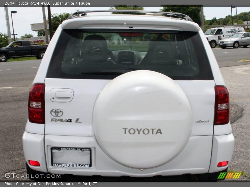 Super White / Taupe 2004 Toyota RAV4 4WD