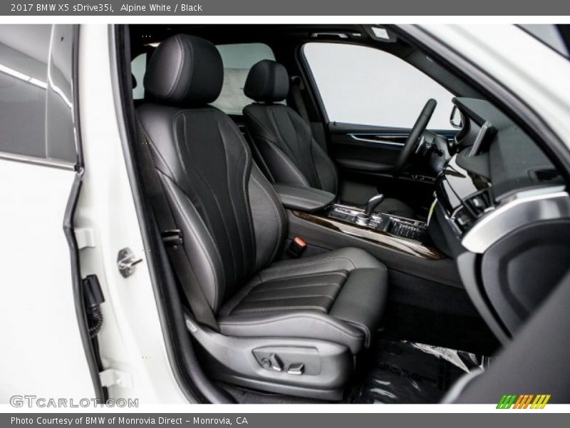 Alpine White / Black 2017 BMW X5 sDrive35i