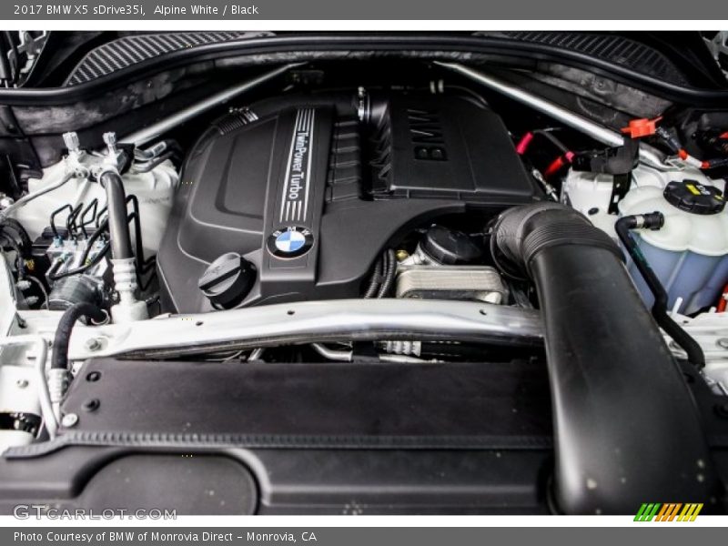 Alpine White / Black 2017 BMW X5 sDrive35i