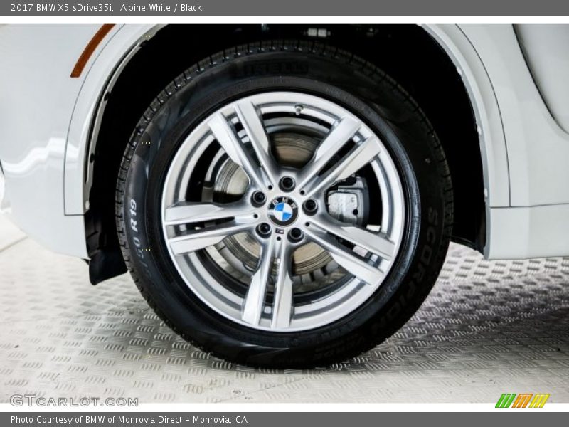 Alpine White / Black 2017 BMW X5 sDrive35i