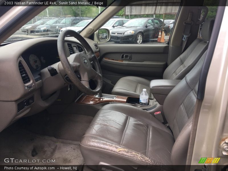 Sunlit Sand Metallic / Beige 2003 Nissan Pathfinder LE 4x4