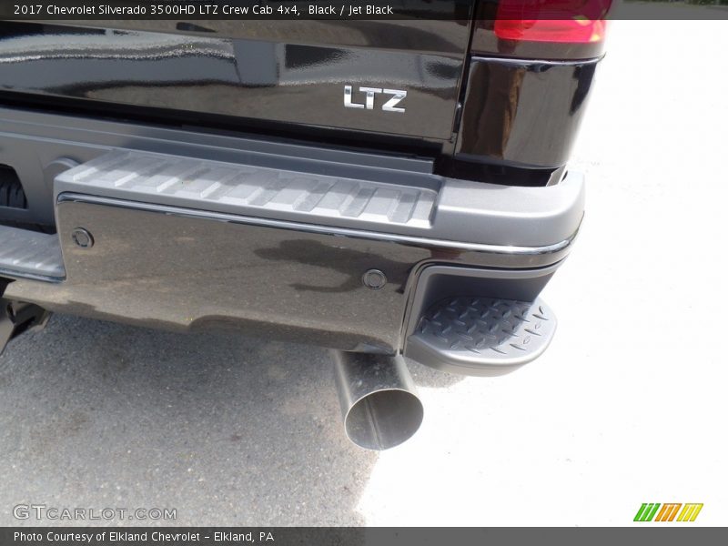 Black / Jet Black 2017 Chevrolet Silverado 3500HD LTZ Crew Cab 4x4