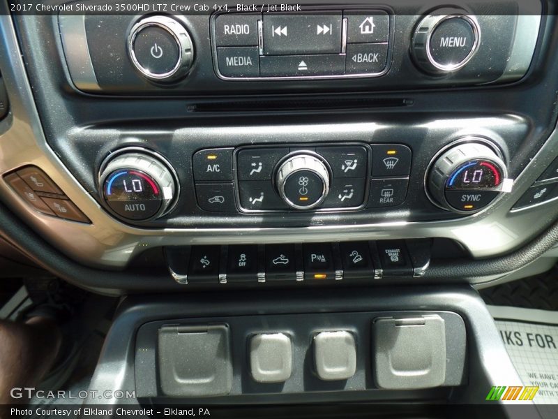 Black / Jet Black 2017 Chevrolet Silverado 3500HD LTZ Crew Cab 4x4