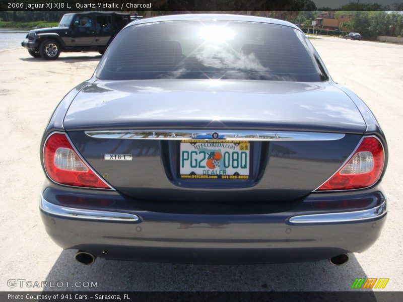 Quartz Metallic / Charcoal 2006 Jaguar XJ XJ8 L