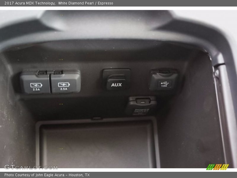 White Diamond Pearl / Espresso 2017 Acura MDX Technology