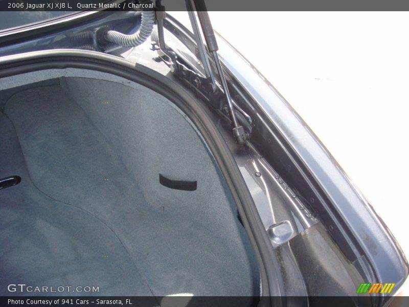 Quartz Metallic / Charcoal 2006 Jaguar XJ XJ8 L