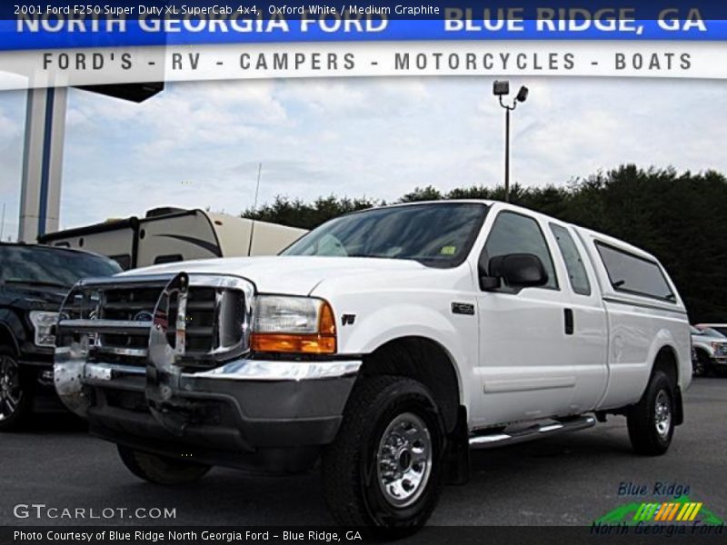 Oxford White / Medium Graphite 2001 Ford F250 Super Duty XL SuperCab 4x4