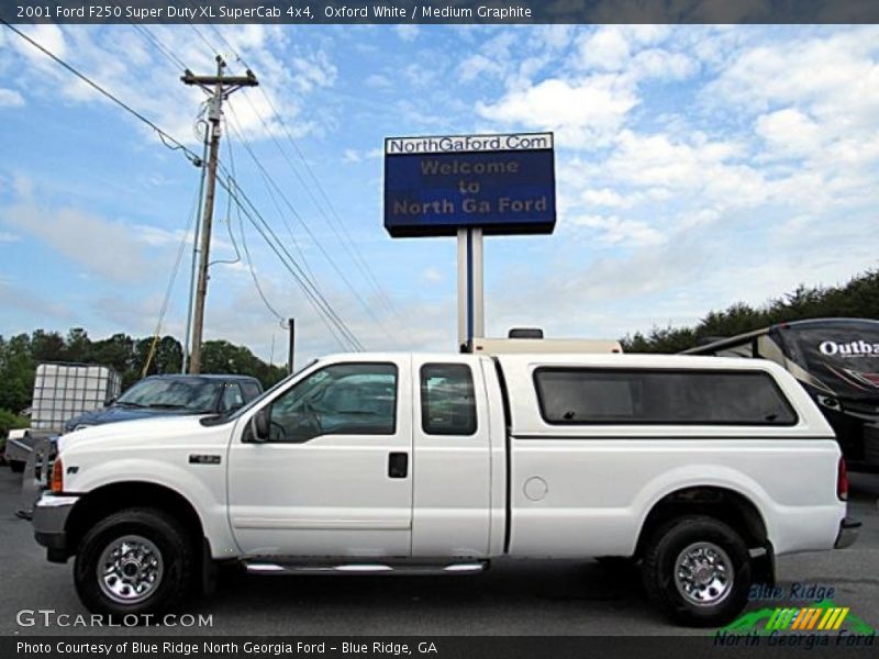 Oxford White / Medium Graphite 2001 Ford F250 Super Duty XL SuperCab 4x4