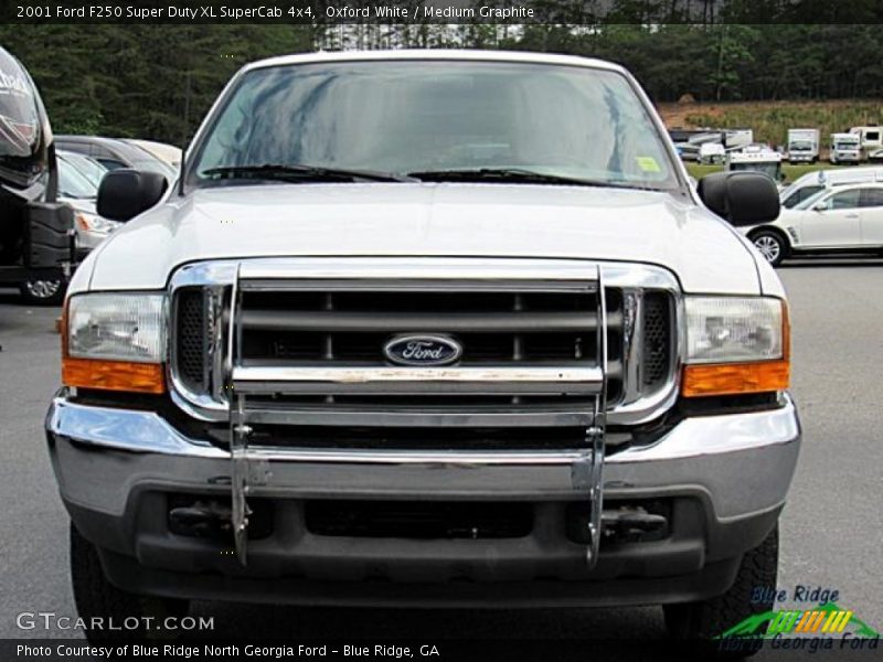 Oxford White / Medium Graphite 2001 Ford F250 Super Duty XL SuperCab 4x4