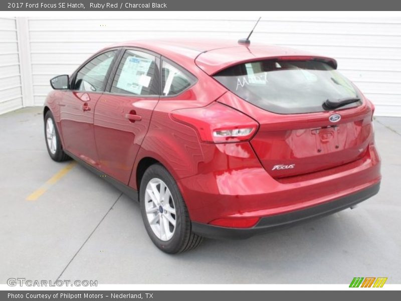 Ruby Red / Charcoal Black 2017 Ford Focus SE Hatch
