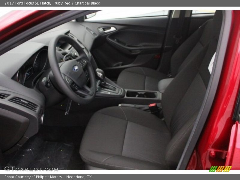 Ruby Red / Charcoal Black 2017 Ford Focus SE Hatch