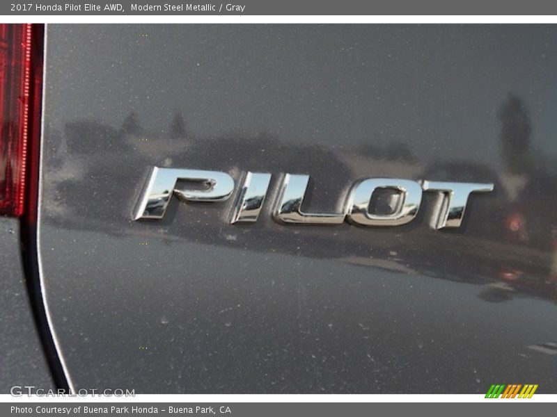 Modern Steel Metallic / Gray 2017 Honda Pilot Elite AWD