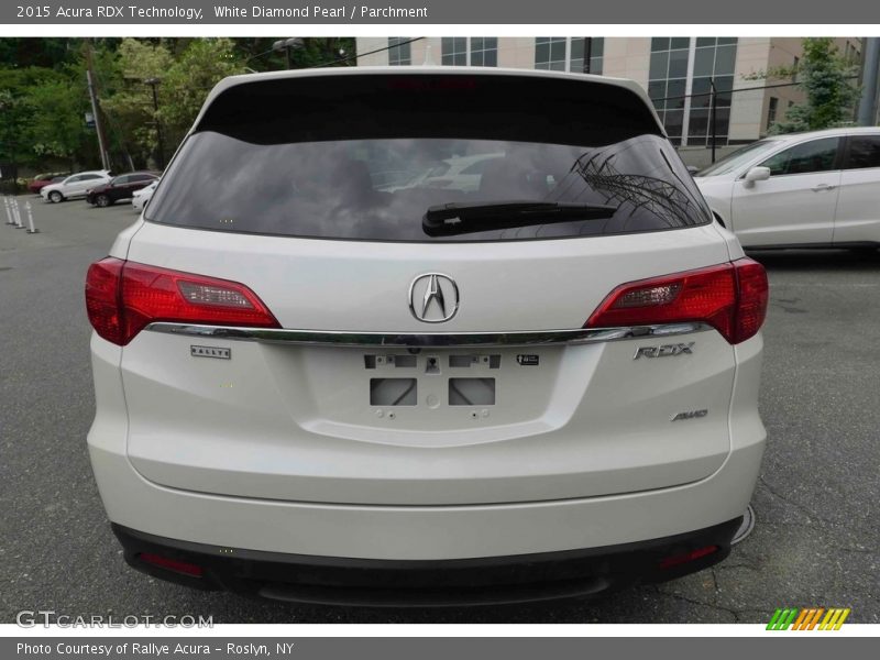 White Diamond Pearl / Parchment 2015 Acura RDX Technology