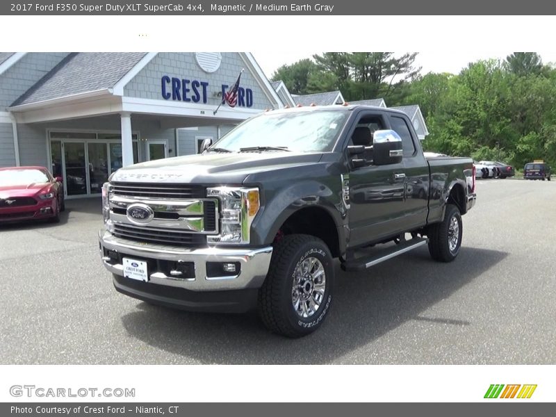 Magnetic / Medium Earth Gray 2017 Ford F350 Super Duty XLT SuperCab 4x4
