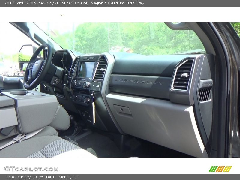 Magnetic / Medium Earth Gray 2017 Ford F350 Super Duty XLT SuperCab 4x4