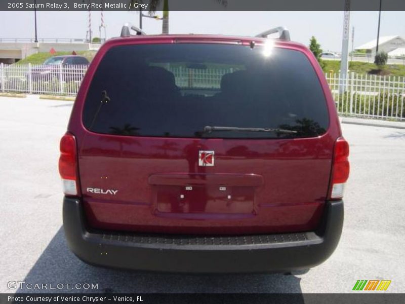 Berry Red Metallic / Grey 2005 Saturn Relay 3