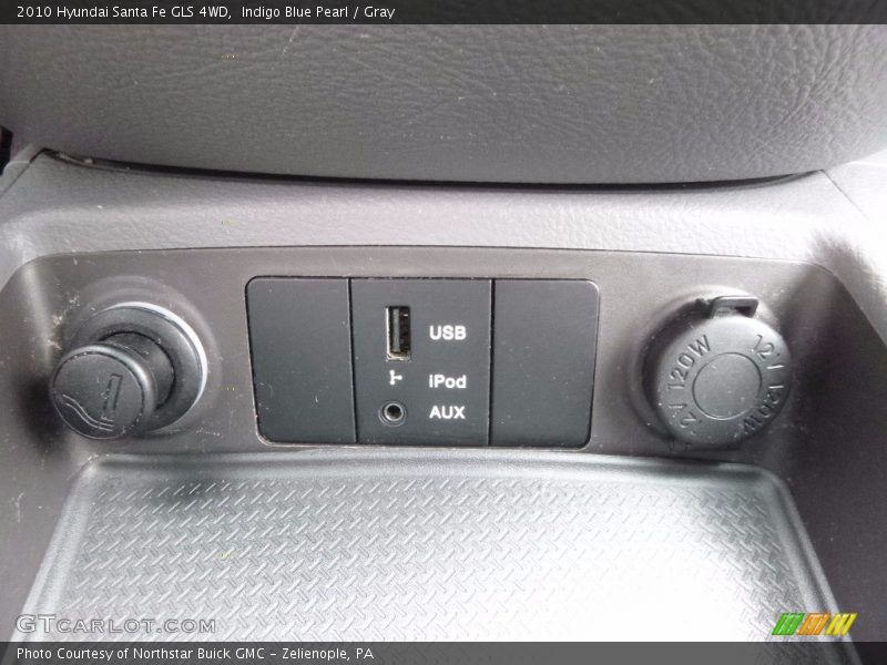 Indigo Blue Pearl / Gray 2010 Hyundai Santa Fe GLS 4WD