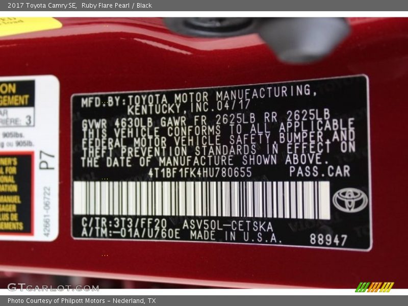 Ruby Flare Pearl / Black 2017 Toyota Camry SE