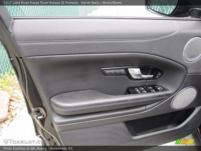 Narvik Black / Ebony/Ebony 2017 Land Rover Range Rover Evoque SE Premium