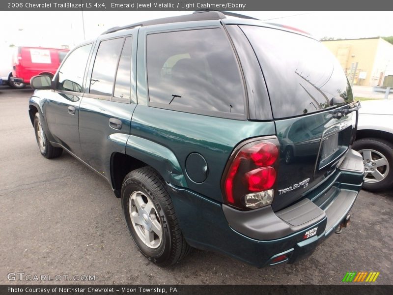 Emerald Jewel Metallic / Light Cashmere/Ebony 2006 Chevrolet TrailBlazer LS 4x4