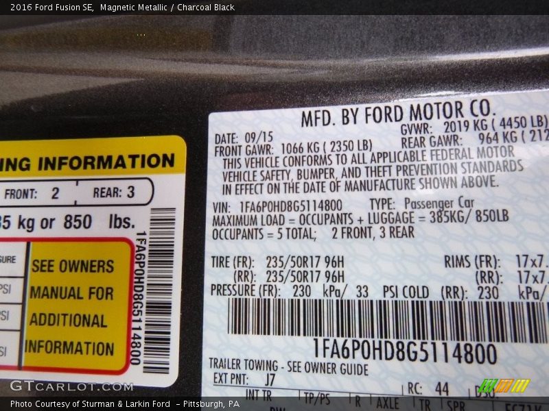 Magnetic Metallic / Charcoal Black 2016 Ford Fusion SE