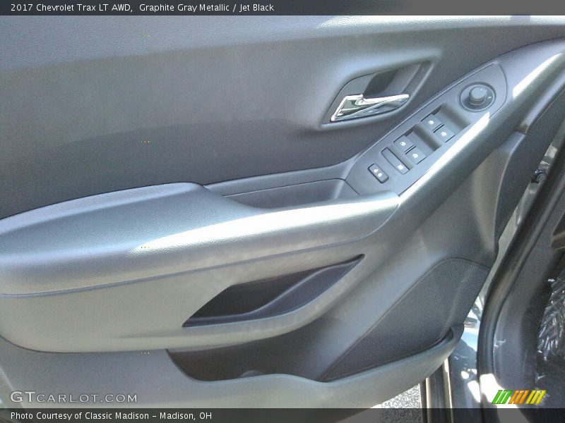 Graphite Gray Metallic / Jet Black 2017 Chevrolet Trax LT AWD