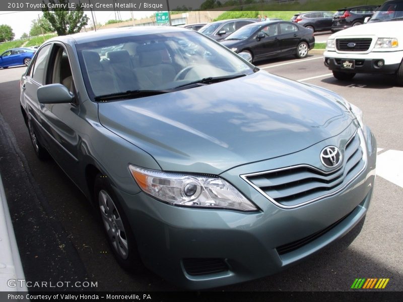 Aloe Green Metallic / Bisque 2010 Toyota Camry LE