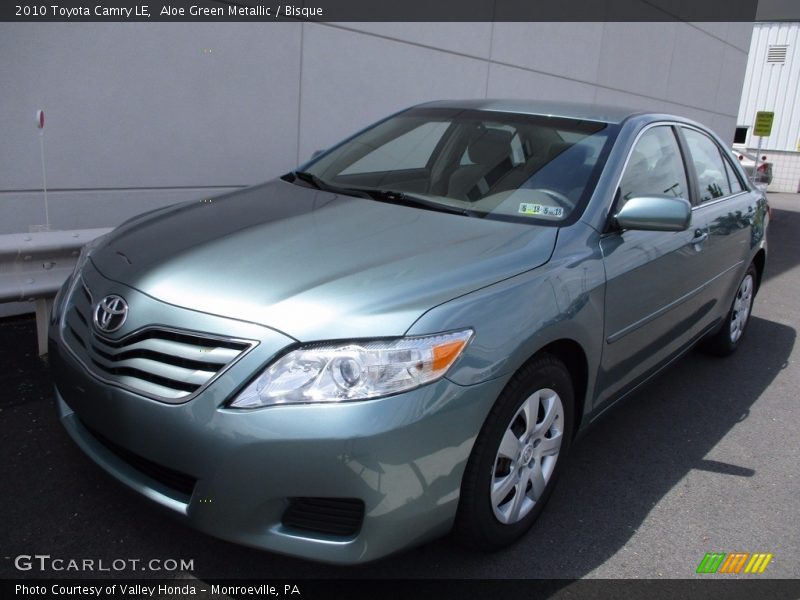 Aloe Green Metallic / Bisque 2010 Toyota Camry LE