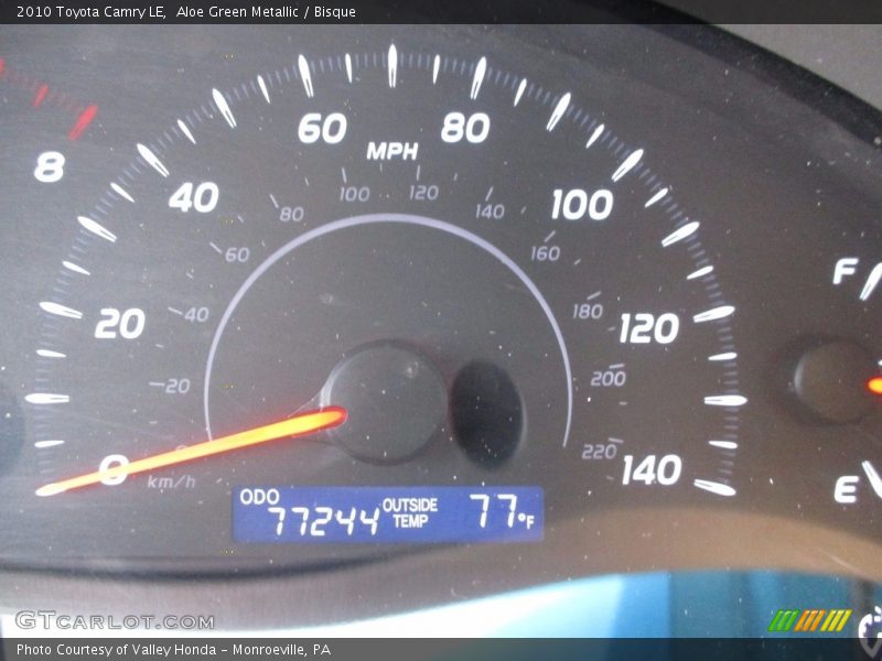 Aloe Green Metallic / Bisque 2010 Toyota Camry LE