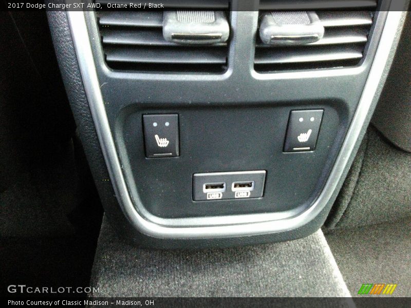 Octane Red / Black 2017 Dodge Charger SXT AWD