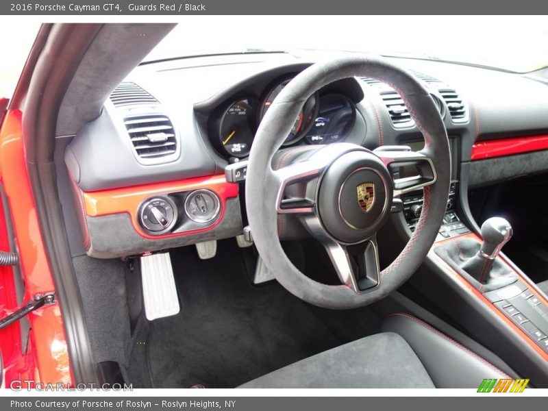 Dashboard of 2016 Cayman GT4