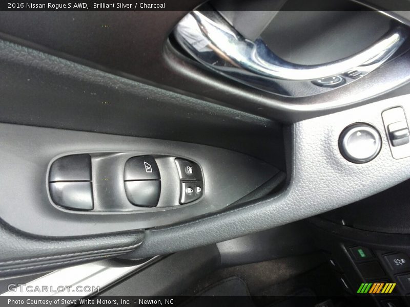 Brilliant Silver / Charcoal 2016 Nissan Rogue S AWD