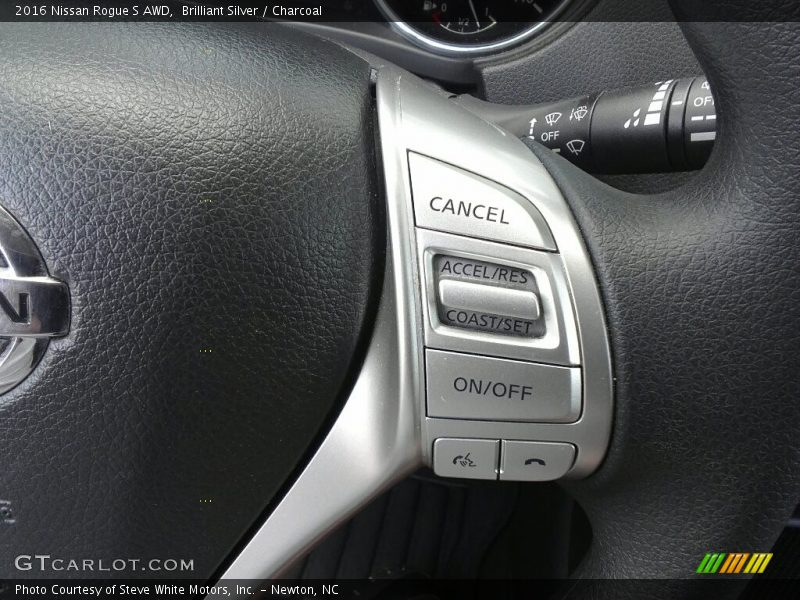 Brilliant Silver / Charcoal 2016 Nissan Rogue S AWD