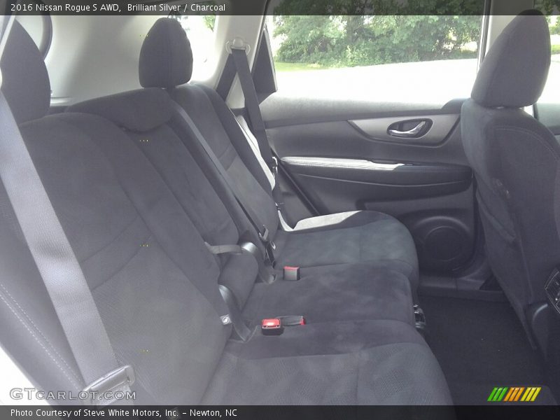 Brilliant Silver / Charcoal 2016 Nissan Rogue S AWD