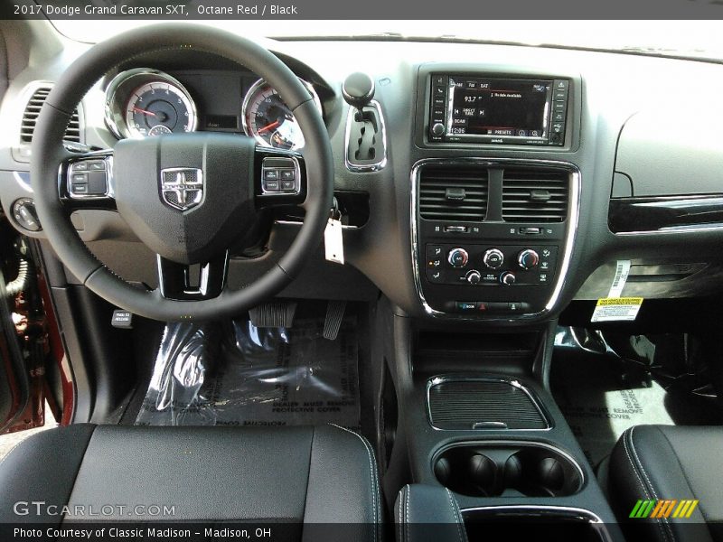 Octane Red / Black 2017 Dodge Grand Caravan SXT