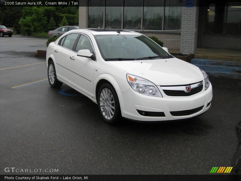 Cream White / Tan 2008 Saturn Aura XR