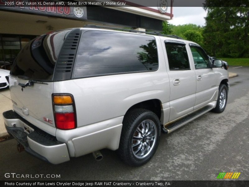 Silver Birch Metallic / Stone Gray 2005 GMC Yukon XL Denali AWD