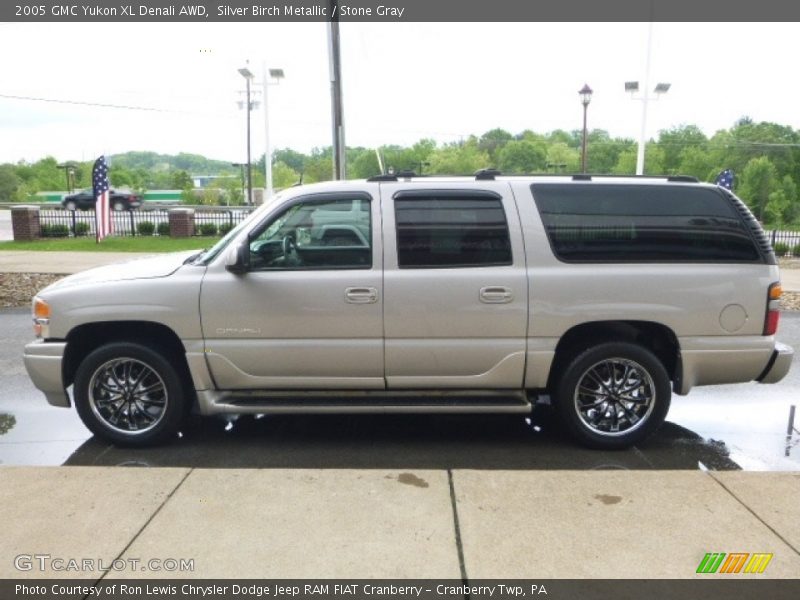 Silver Birch Metallic / Stone Gray 2005 GMC Yukon XL Denali AWD