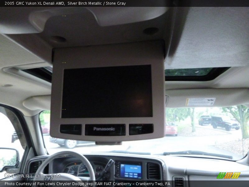 Silver Birch Metallic / Stone Gray 2005 GMC Yukon XL Denali AWD