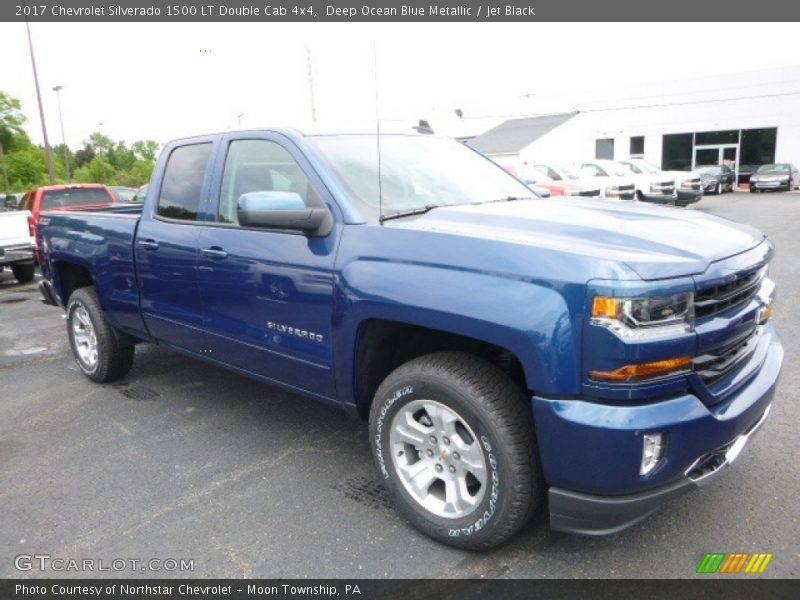 Deep Ocean Blue Metallic / Jet Black 2017 Chevrolet Silverado 1500 LT Double Cab 4x4