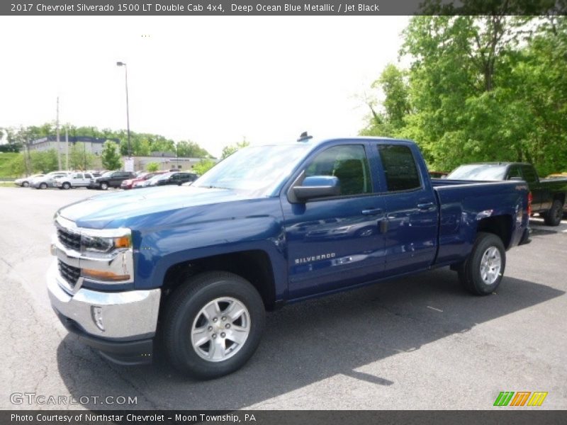 Deep Ocean Blue Metallic / Jet Black 2017 Chevrolet Silverado 1500 LT Double Cab 4x4