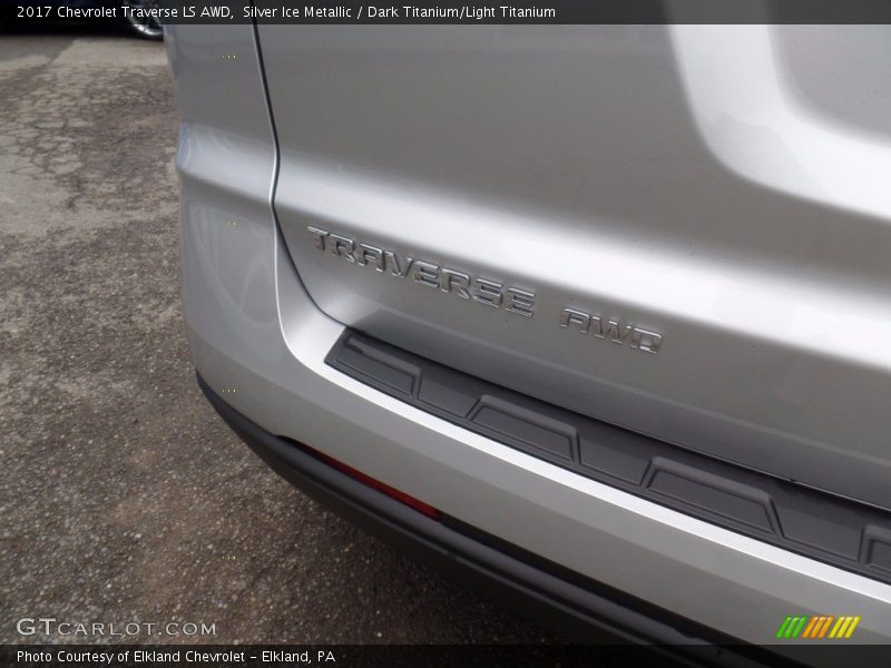 Silver Ice Metallic / Dark Titanium/Light Titanium 2017 Chevrolet Traverse LS AWD