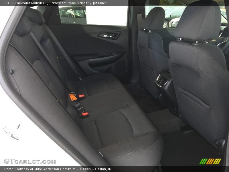 Iridescent Pearl Tricoat / Jet Black 2017 Chevrolet Malibu LT