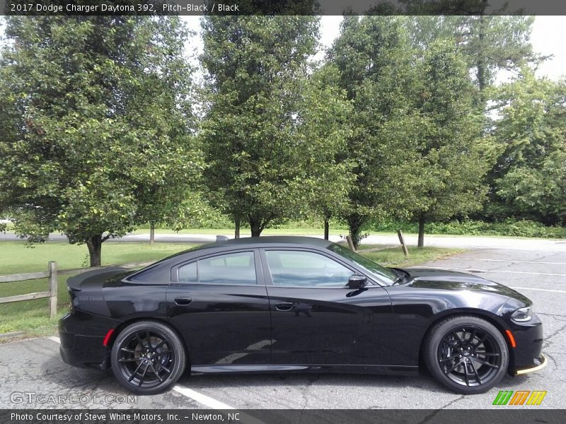 Pitch-Black / Black 2017 Dodge Charger Daytona 392