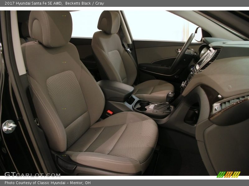 Becketts Black / Gray 2017 Hyundai Santa Fe SE AWD