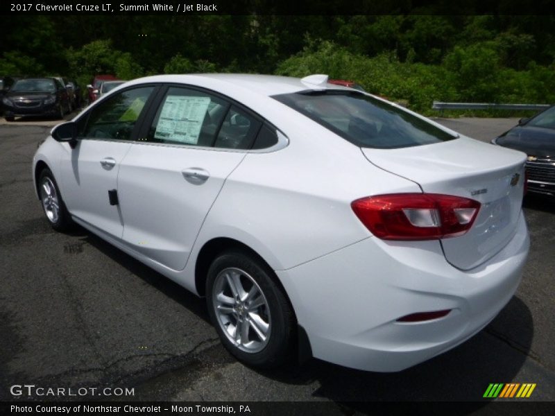 Summit White / Jet Black 2017 Chevrolet Cruze LT
