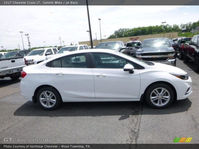 Summit White / Jet Black 2017 Chevrolet Cruze LT