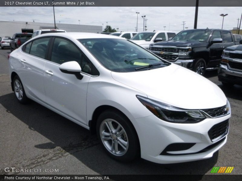 Summit White / Jet Black 2017 Chevrolet Cruze LT