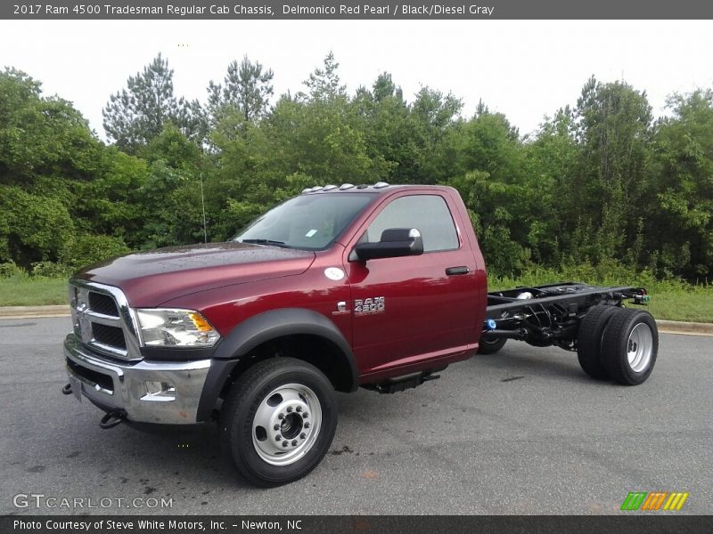 Front 3/4 View of 2017 4500 Tradesman Regular Cab Chassis